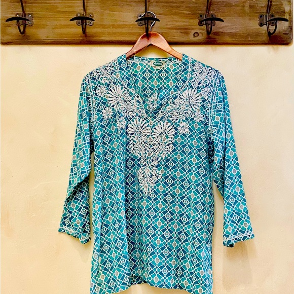 🪶3/$50 DOLMA Teal & White Mosaic Hand Embroidered L/S Blouse-L - Picture 3 of 16